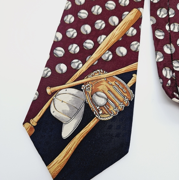 ATLAS | 100% silk baseball bat glove cap neck tie - Picture 2 of 4